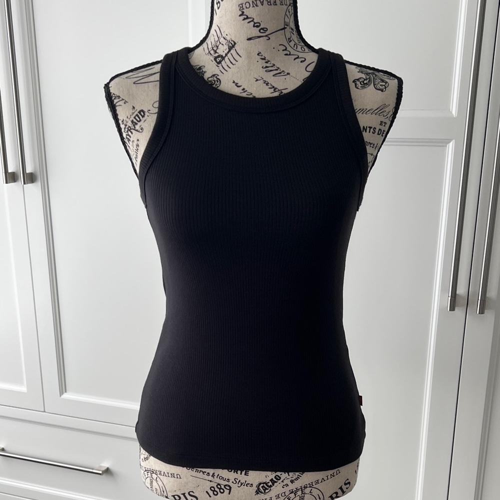 Levi’s Classic Black Ribbed Tank Top